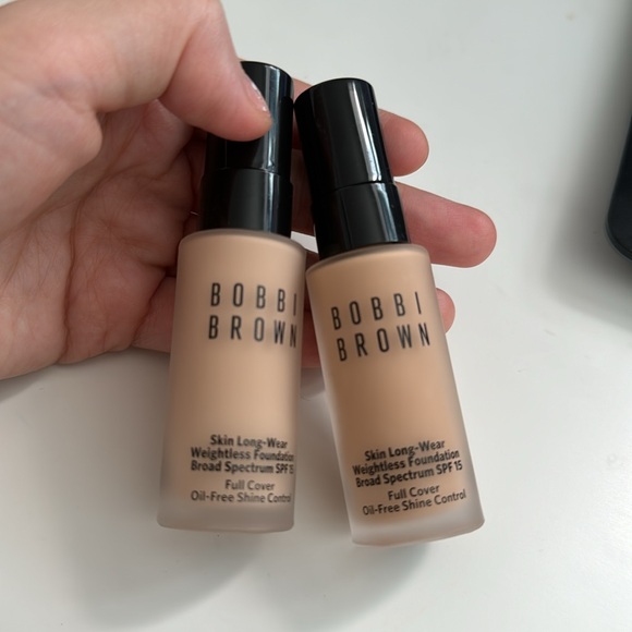 Bobbi Brown foundations - Picture 2 of 3